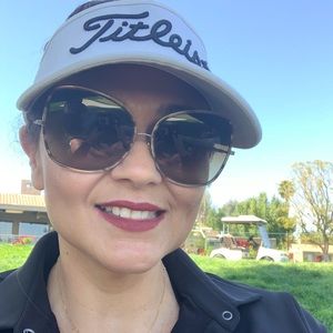 Meet your Posher, Angelica